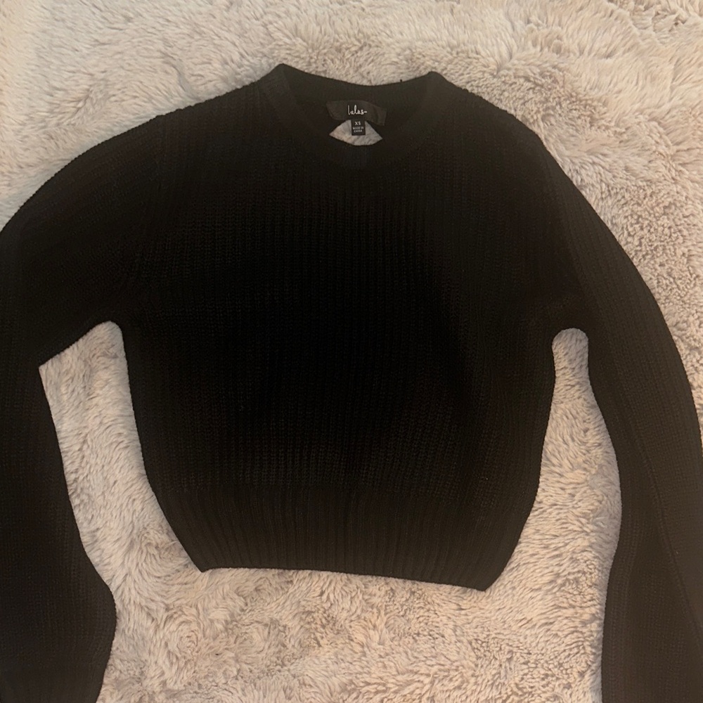 Lulu's Classic Black Crew Neck Sweater